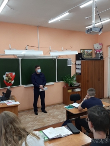 Следователь следственного отдела по Октябрьскому округу города Архангельска встретился со школьниками